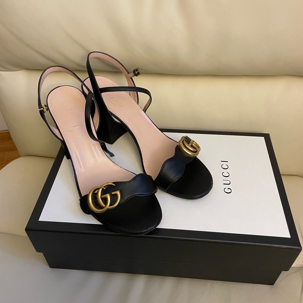 Gucci strappy sandals/heels 37